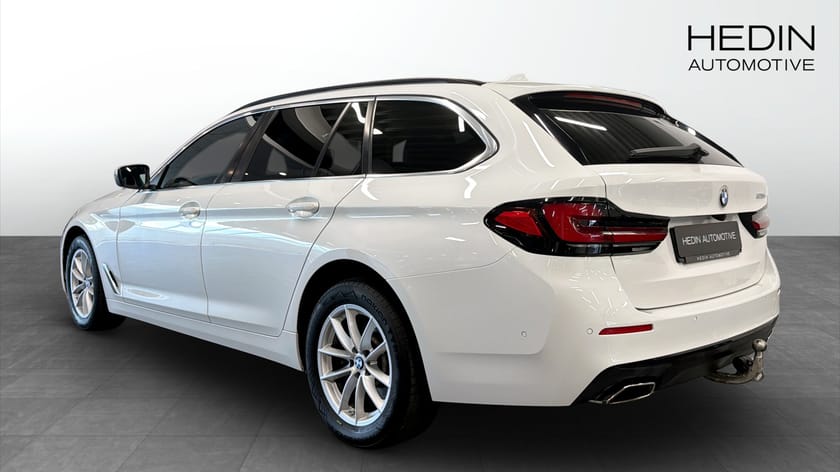 Bild 2 av BMW 520d Touring Dragkrok Winterpaket Värmare Tonade rutor Rattvärme