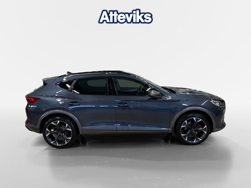 Bild 2 av CUPRA Formentor e-Hybrid 204hk Drag/Backkamera/P-värmare