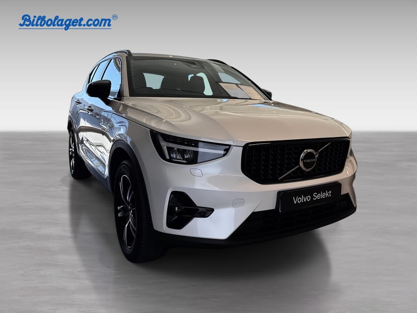 Bild 4 av Volvo XC40 B4 FWD Bensin Plus Dark