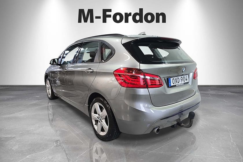 Bild 3 av BMW 218d Active Tourer Steptronic 150hk Sport line / Drag