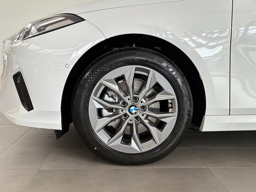 Bild 4 av BMW 120 Automat Backkamera 17" Drive/Park Assist