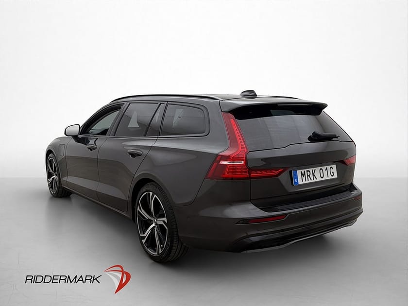 Bild 5 av Volvo V60 Recharge T6 AWD 399hk  Ultimate Dark Pano BLIS HuD