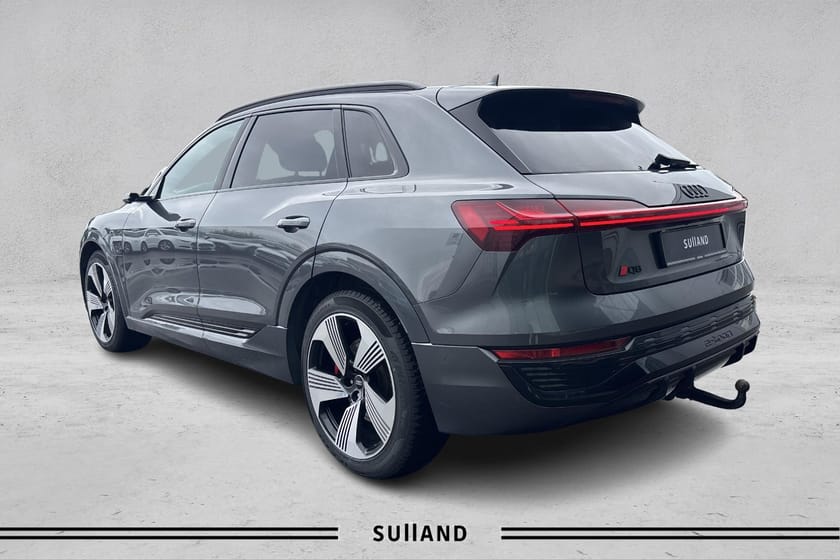 Bilde 3 av Audi Q8 55 e-tron quattro s line plus