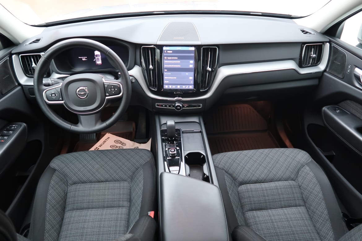 Volvo XC60 2023 - miniatyr 7