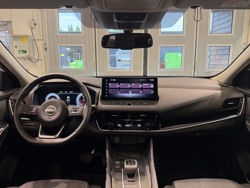 Bild 5 av Nissan Qashqai 1.3 DIG-T XTRONIC-CVT 360kam Stora skärmarna M-värmare