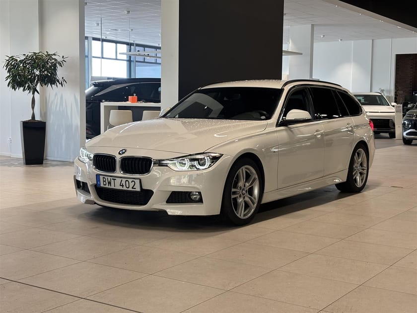 Bild 2 av BMW 318d Touring M Sport Dragkrok