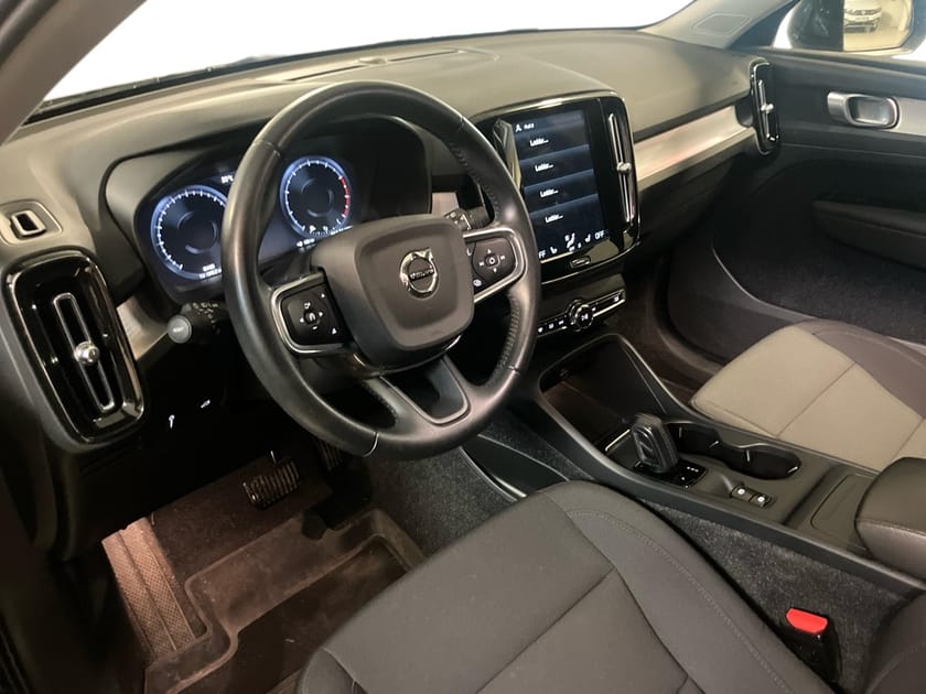 Bild 3 av Volvo XC40 T3 Geartronic Momentum Advanced Euro 6