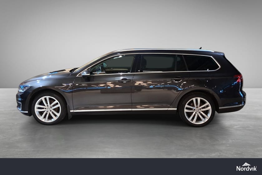 Bilde 2 av Volkswagen Passat Variant GTE Hybrid / Hengerfeste / DAB+/ Skinn / ACC ++
