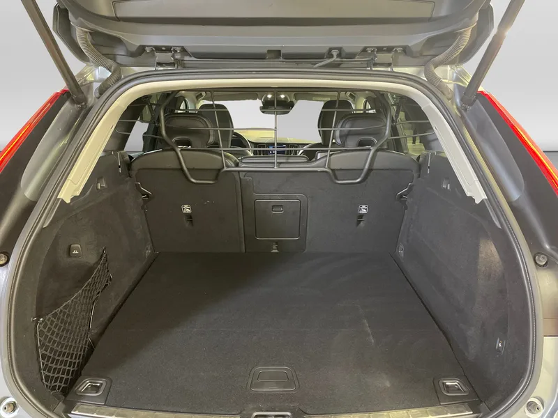 Bild 13 av 14 – Volvo XC60 Recharge T6 Inscription T