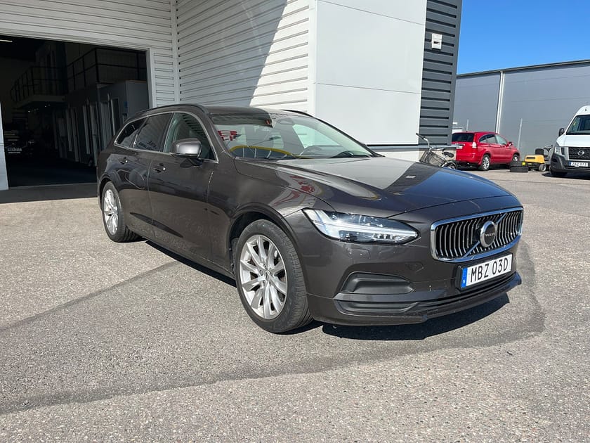 Bild 5 av Volvo V90 B4 AUT Momentum Advan.Edit (drag+värmare) 2.99% Ränta