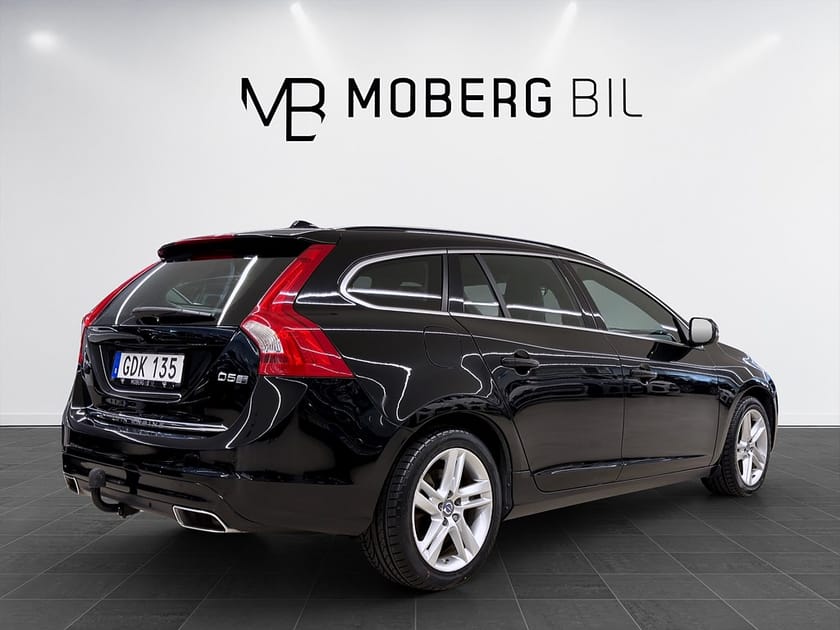 Bild 4 av Volvo V60 D5 Twin Engine AWD 231hk Classic Momentum Drag Navi
