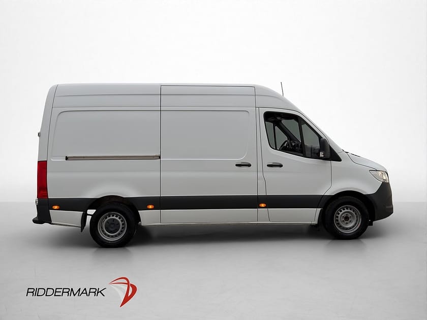 Bild 2 av Mercedes-Benz Sprinter 315 CDI RWD Panel Van L2H2 Värmare Kamera CarPlay MOMS