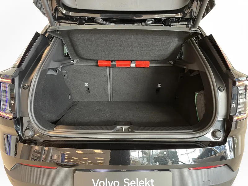Bild 17 av 27 – Volvo EX30 Twin Motor Performance Ultra