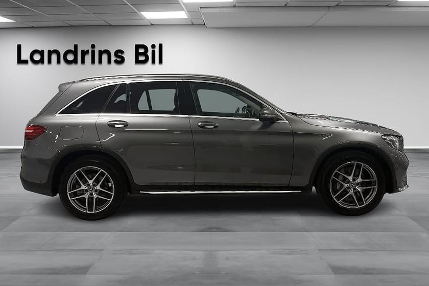Bild 4 av Mercedes-Benz GLC 250 d 4MATIC AMG Line