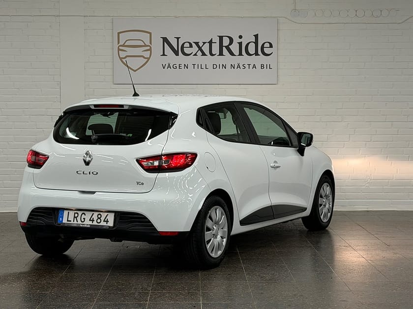 Bild 4 av Renault Clio 0.9 TCe Euro 5 | NyServad | Motorvärmare | SoV-Hjul |
