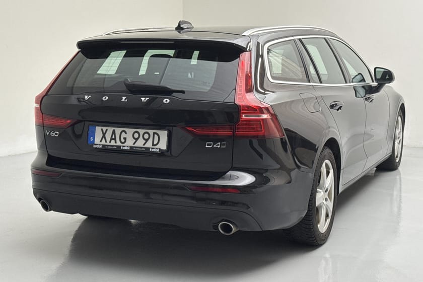 Bild 3 av Volvo V60 D4 AWD (190hk) Momentum Advanced Edition