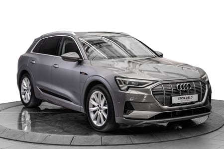 Audi e-tron 55 quattro Quattro/ACC/Krok/360/HUD/Skinn/Navi/Keyless/Ambient