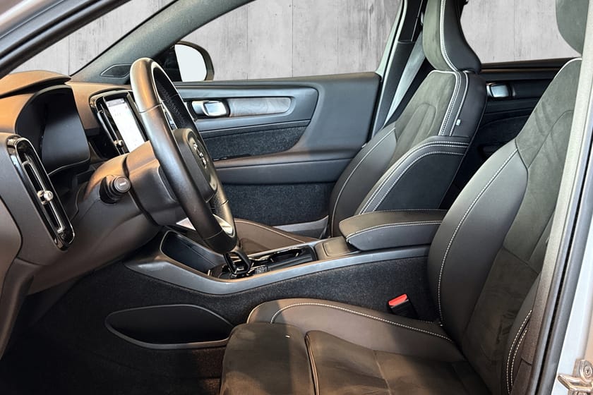 Bilde 5 av Volvo C40 Recharge Twin motor PixelLED/Hengerfeste/Soltak/360kam++
