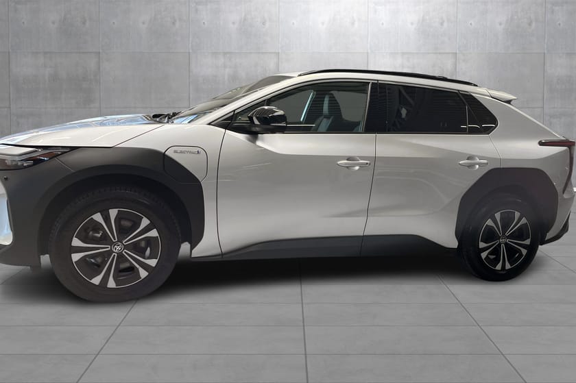 Bilde 2 av Toyota bZ4X 218 HK AUT Executive Rentekam 6.25% med 35%EK