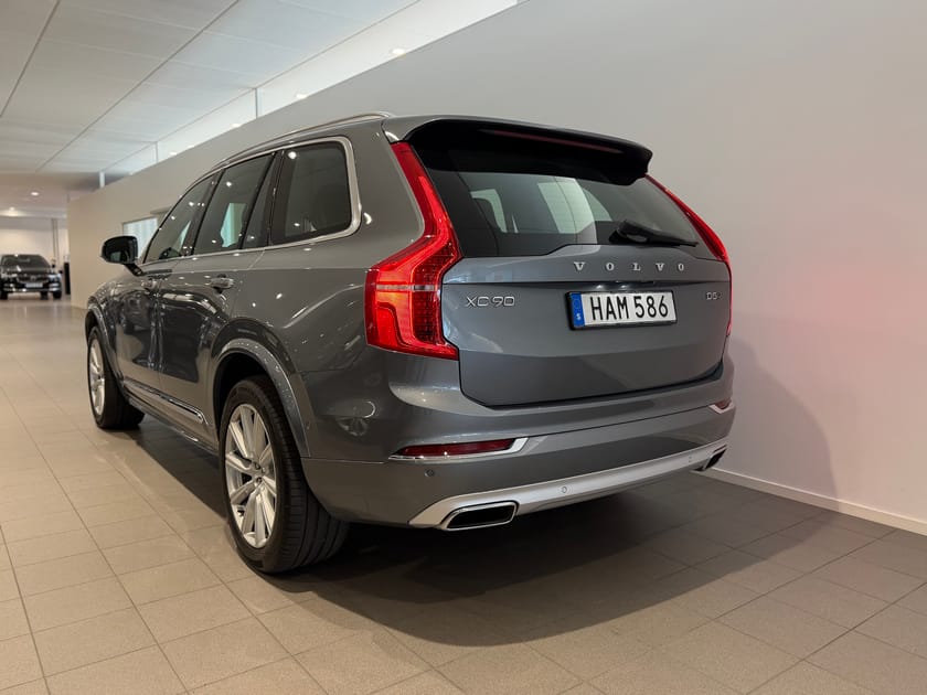 Bild 5 av Volvo XC90 D5 AWD Inscription 7-säten / Backkamera / Sensorer / Dragkrok / Adaptiv farthållare / 10 000kr tillbehör /