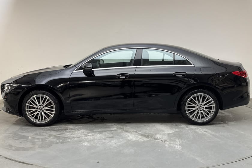 Bild 2 av Mercedes-Benz CLA 250 e Coupé (218hk) SE Edition GPS B-Kam