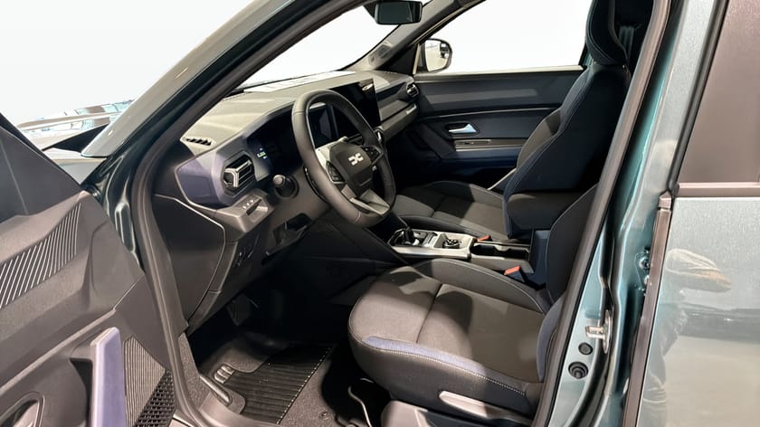 Bild 3 av Dacia Duster EXPRESSION HYBRID 150 4X4