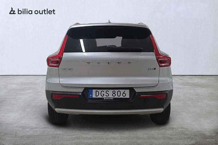 Bild 5 av Volvo XC40 D4 AWD Mom Pro Edt Navigation Värmare Dragkrok Skinn