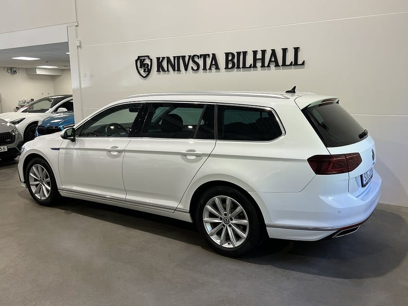 Bild 2 av Volkswagen Passat Sportscombi GTE 1.4 TSI Executive Värmare Drag 218hk