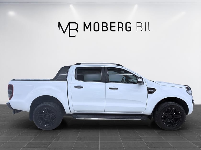 Bild 4 av Ford Ranger Dubbelhytt 3.2 TDCi 4WD 200hk Wildtrack Värmare B-Kamera Navi