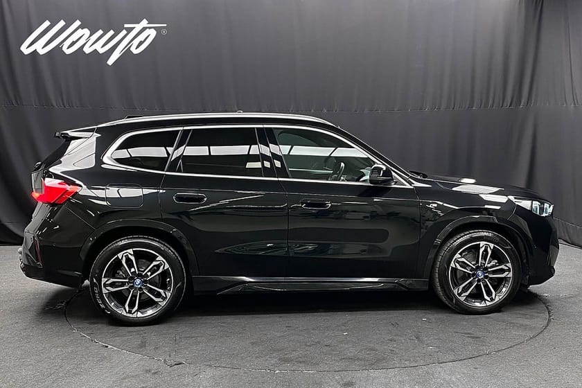Bild 3 av BMW X1 xDrive30e 326HK M-Sport /Pano /HuD /H/K /Se Spec