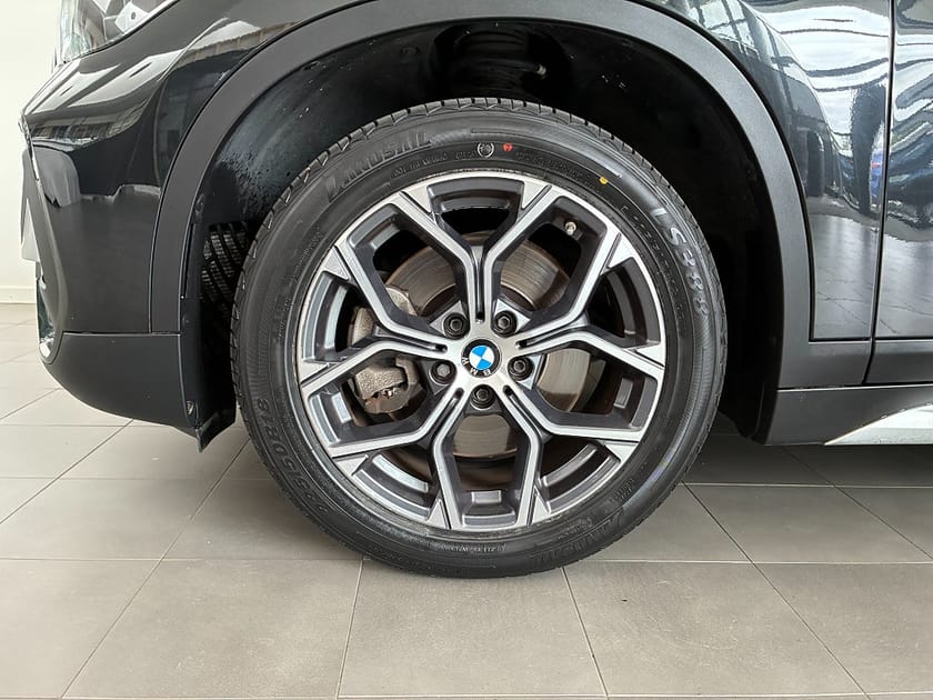 Bild 3 av BMW X1 sDrive20i Model xLine Nav Drag PDC Head-Up