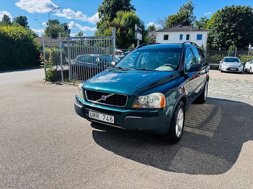 Bild 2 av Volvo XC90 2.5T 210HK AWD AUTOMAT / 7-SITSIG / DRAG