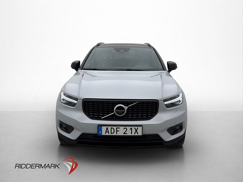 Bild 2 av Volvo XC40 T2 R-Design Pano H/K VOC Värmare 360° Navi Drag