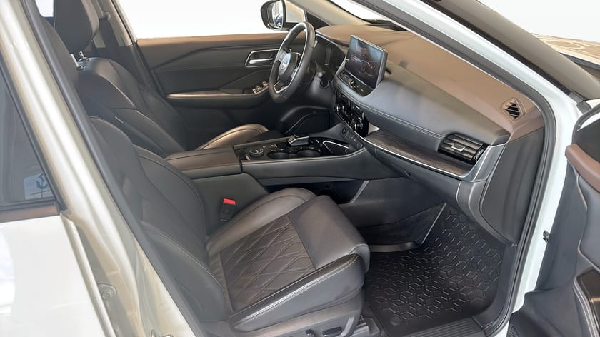 Bild 3 av Nissan X-Trail e-4ORCE TEKNA
