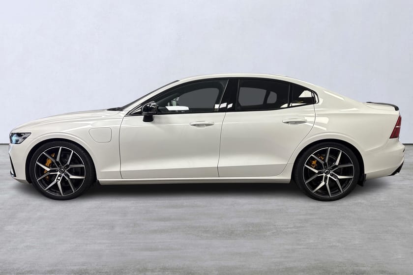 Bild 2 av Volvo S60 T8 AWD Polestar Engineered Recharge (B&W ljud, Drag)