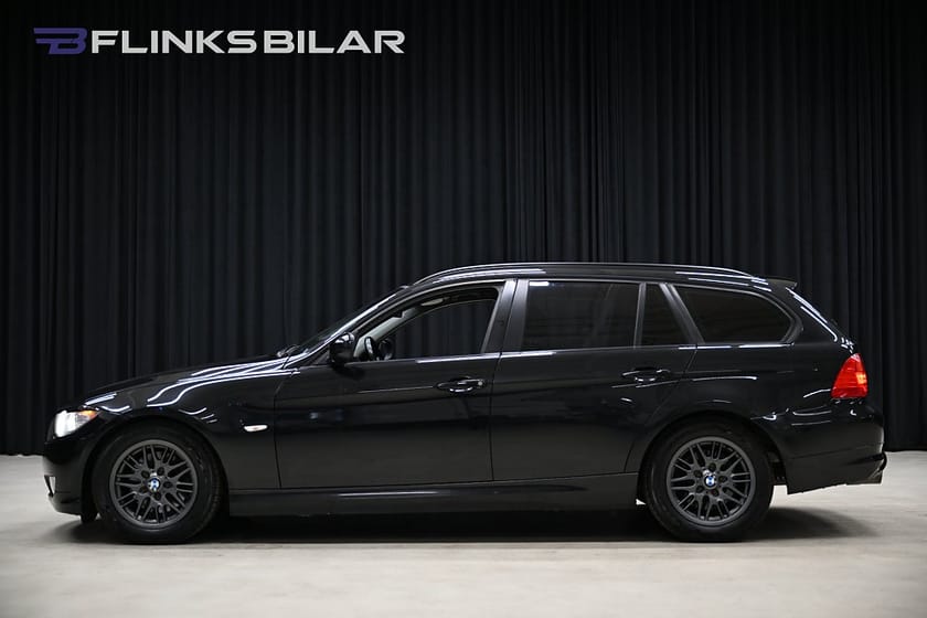 Bild 2 av BMW 320d xDrive Touring 184HK M-Sport|Drag|M/K-Värmare|Dieselvärmare