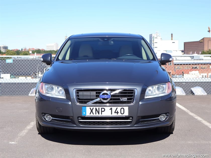 Bild 2 av Volvo S80 V8 4.4 AWD 316hk S/V-hjul Drag Taklucka Summum