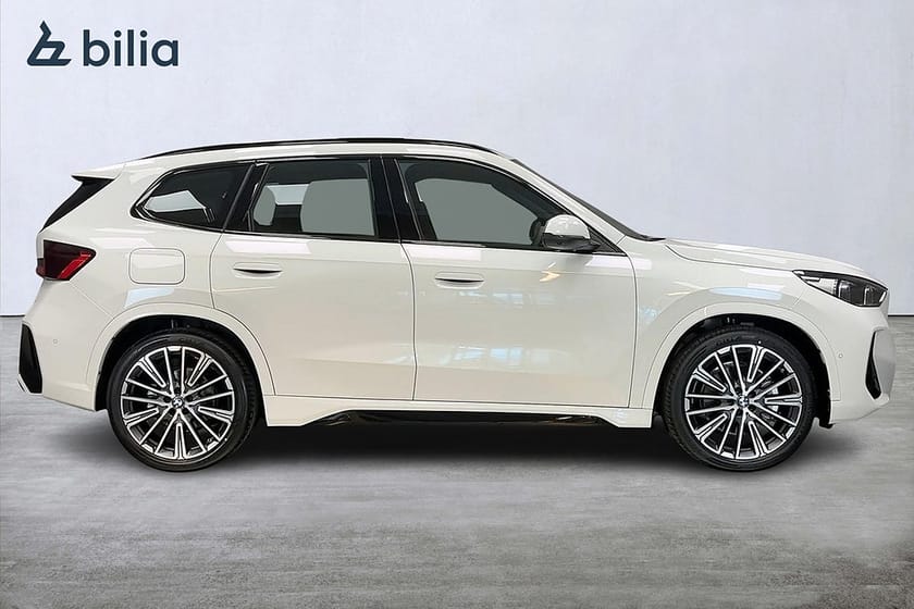 Bild 3 av BMW iX1 xDrive30 M-Sport/360°/HuD/ACC/Drag