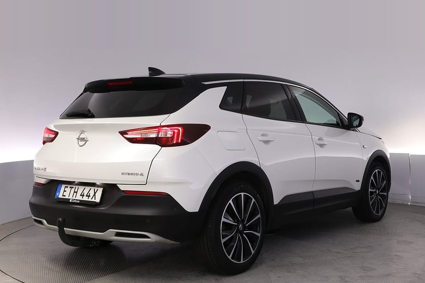 Bild 5 av Opel Grandland Hybrid4 300 Ultimate Drag BLIS Kamera Navi