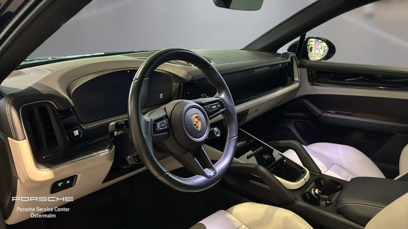 Bild 3 av Porsche Cayenne Coupé E-Hybrid 