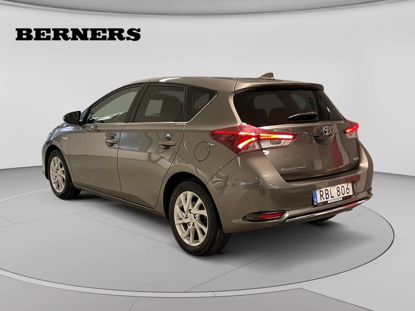 Bild 3 av Toyota Auris Hybrid e-CVT 136hk