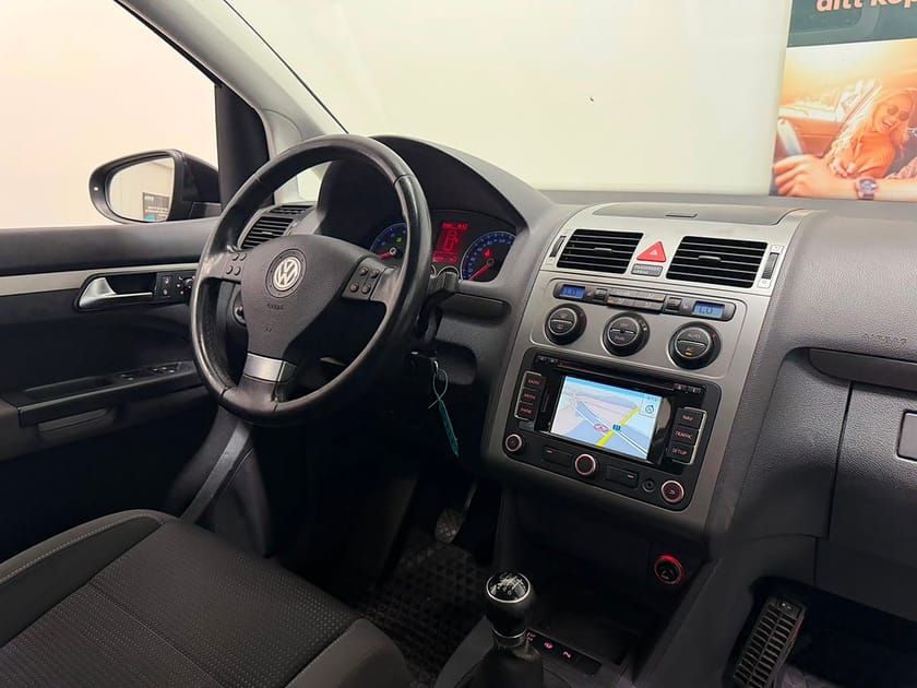 Bild 2 av Volkswagen Touran 5-sätes 1.4 TGI EcoFuel Trendline Euro 5 Ny besiktigad!
