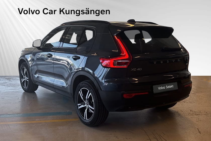 Bild 4 av Volvo XC40 B4 FWD Bensin Plus Dark Rattvärme Selekt