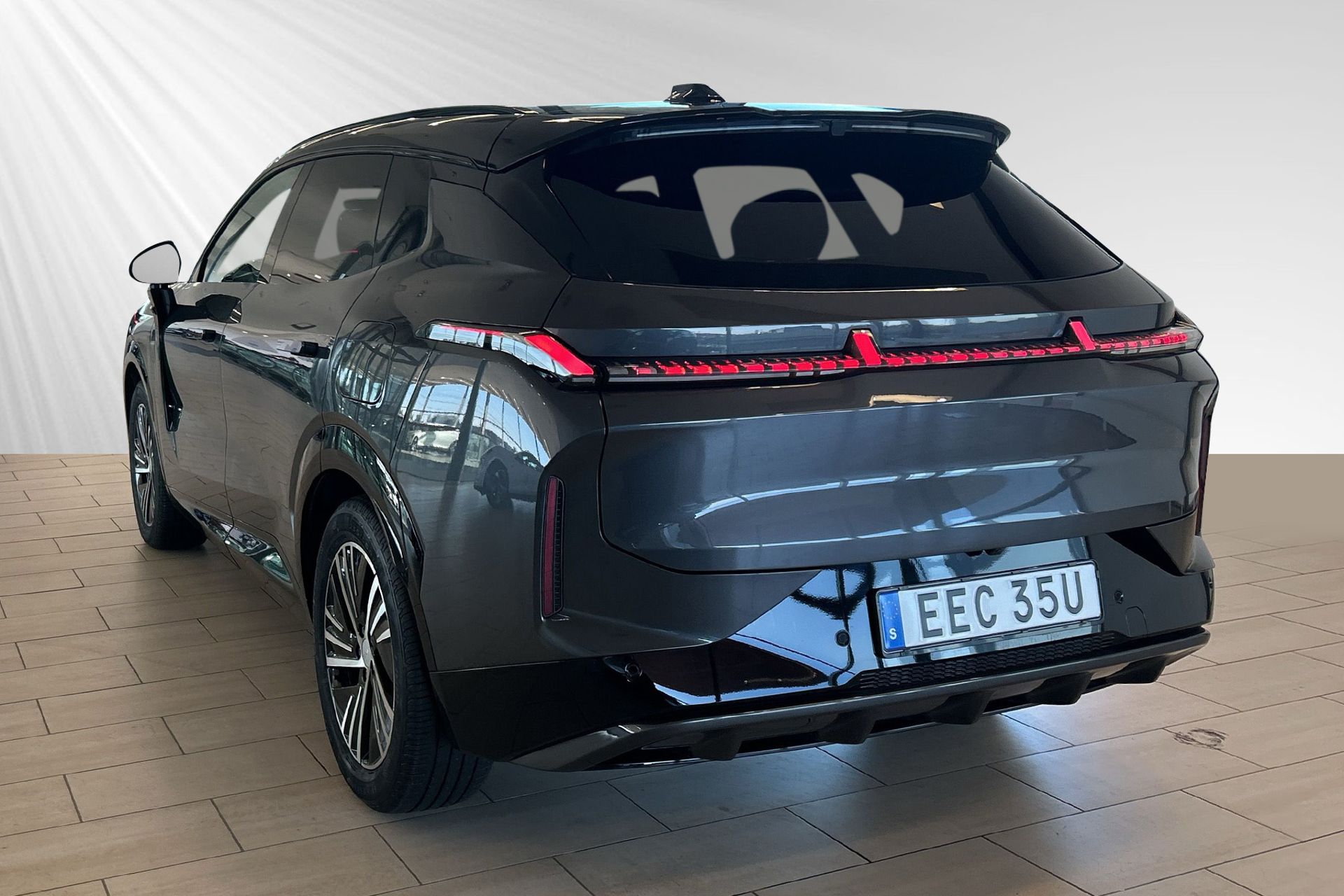 Lynk & Co 08 Core PHEV 2025, kuva 3/10