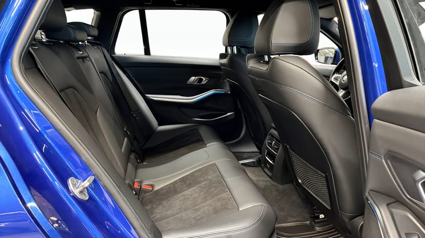 Bild 5 av BMW 330e xDrive Touring M sport Drag HiFi Navi