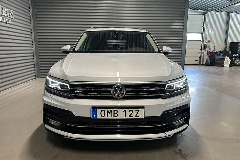 Bild 2 av Volkswagen Tiguan Allspace 7-sätes 2.0 TDI 4M R-Line B-kamera Värmare Drag 7-sits
