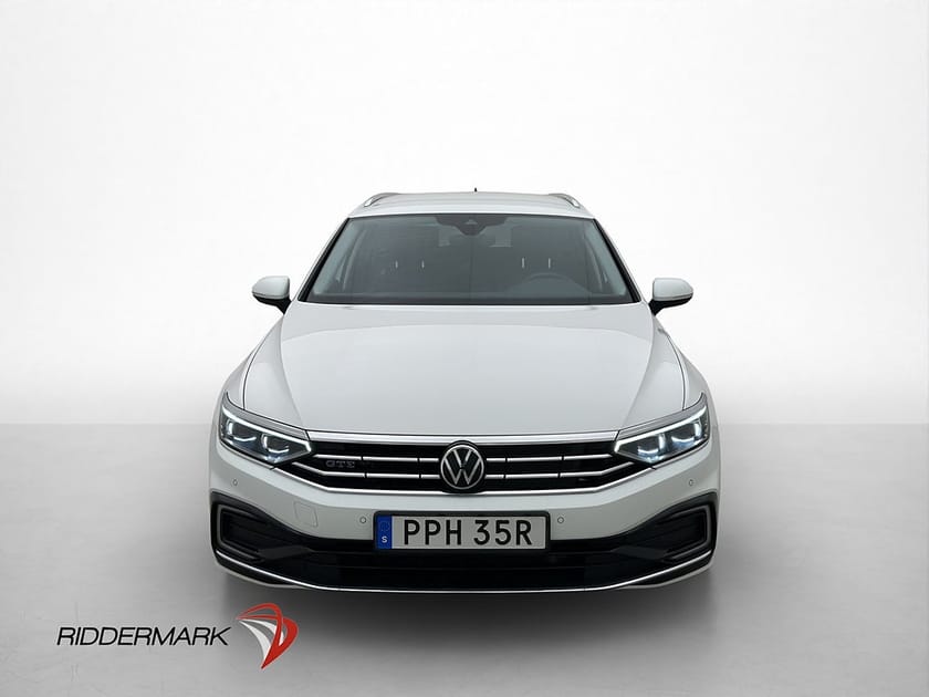 Bild 2 av Volkswagen Passat Sportscombi GTE 1.4 TSI Värmare Cockpit Kamera Drag