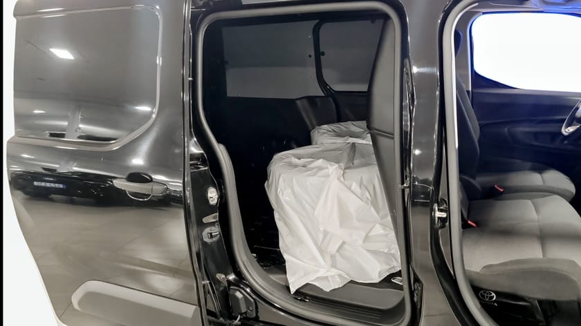 Bild 5 av Toyota ProAce City Skåp L1 1,2 Turbo 130hk Automat