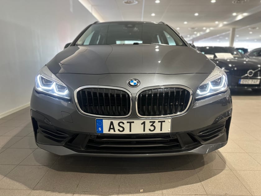 Bild 2 av BMW 225xe Active Tourer 225 xe Sportline/ Skinnklädsel/ Sensorer