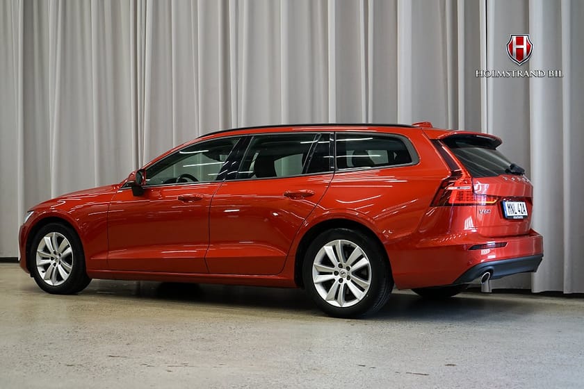 Bild 4 av Volvo V60 D4 Momentum D-värme Carplay Rattvärme Fullserv Nybes